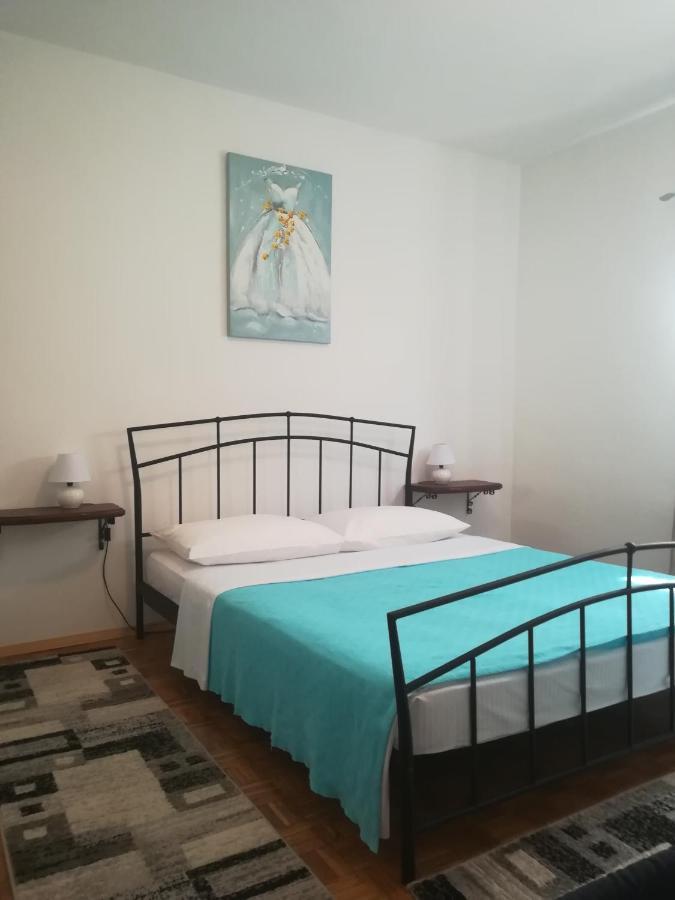 Apartments Eliva Umag Buitenkant foto