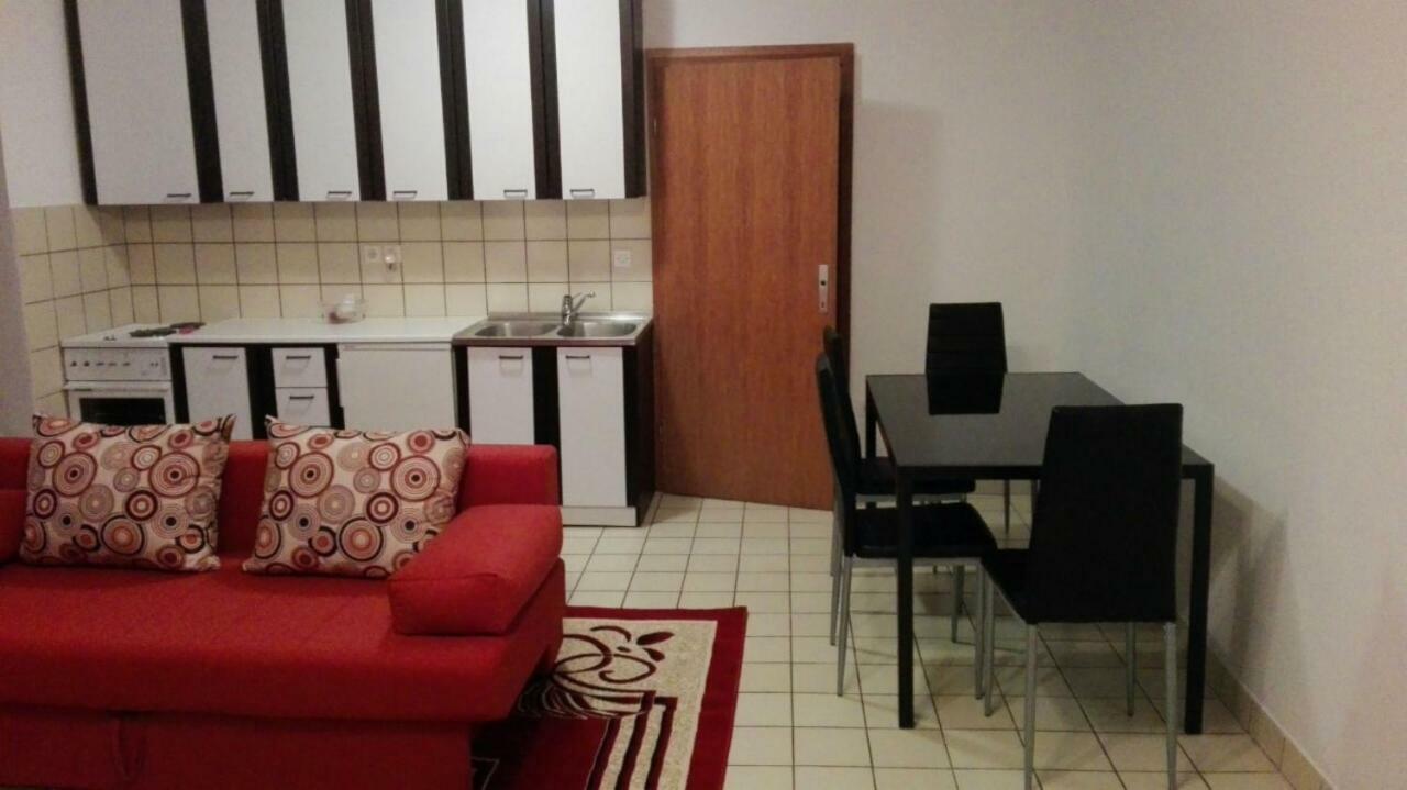 Apartments Eliva Umag Buitenkant foto