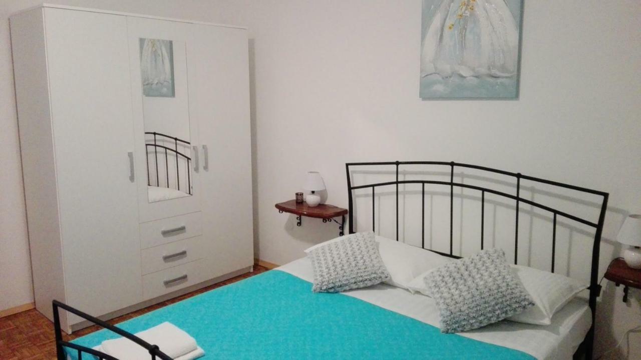 Apartments Eliva Umag Buitenkant foto