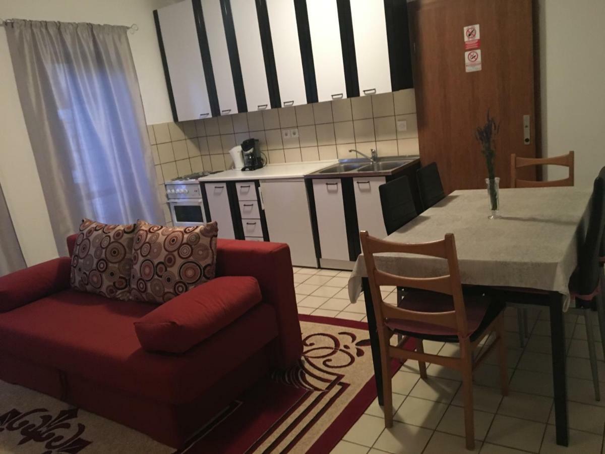 Apartments Eliva Umag Buitenkant foto