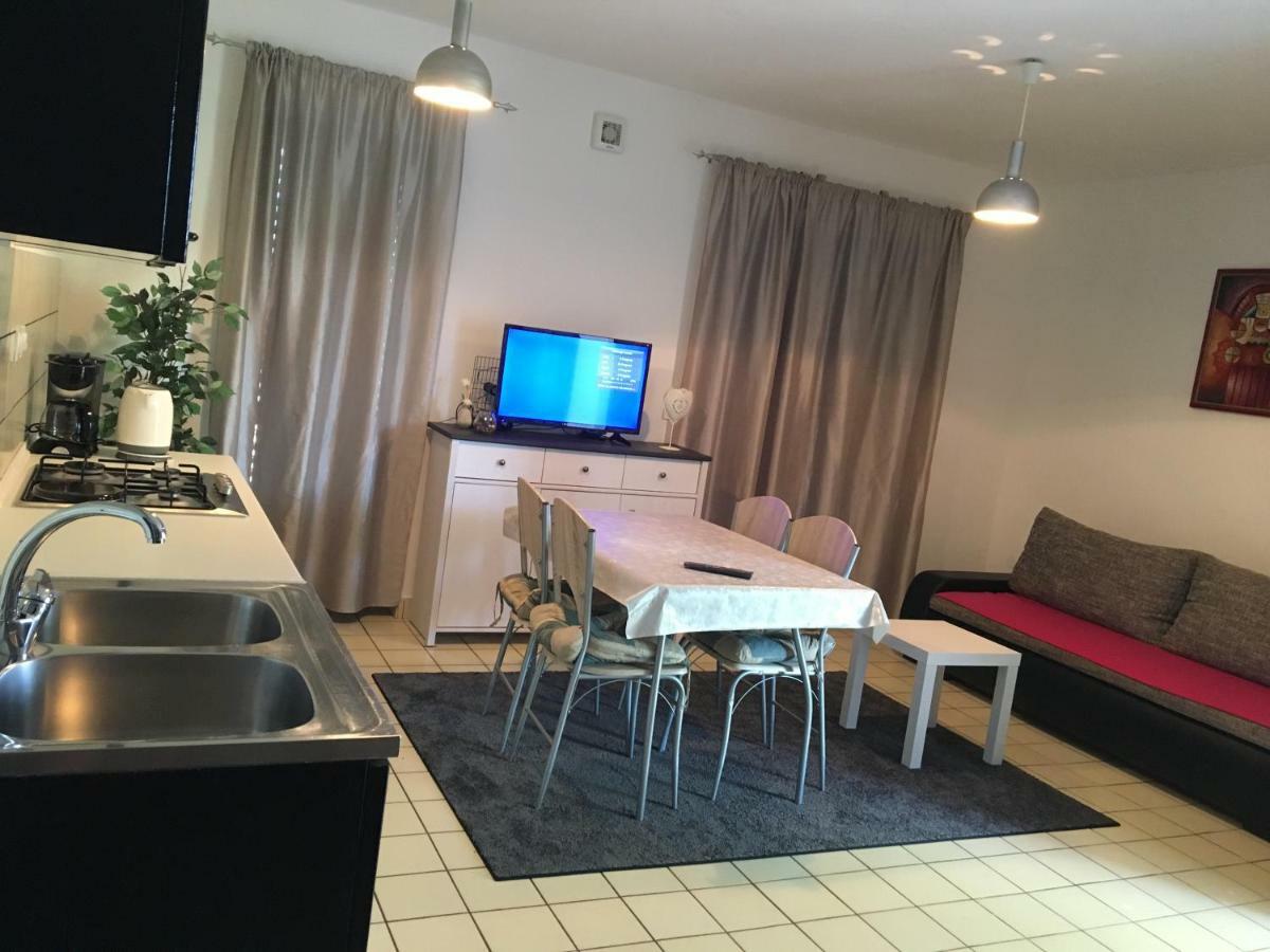 Apartments Eliva Umag Buitenkant foto